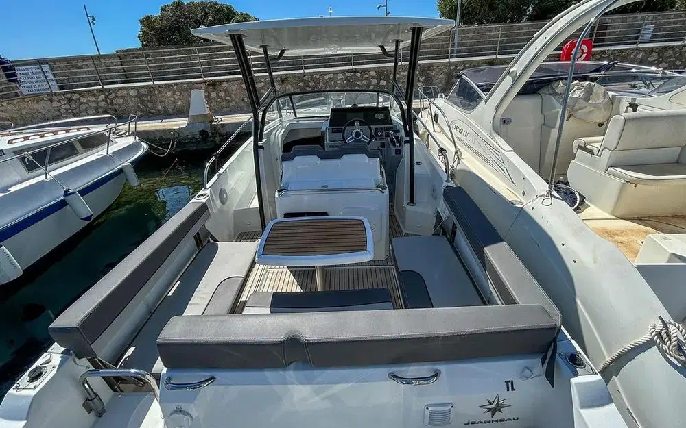 slider 17 Jeanneau Cap Camarat 7.5 WA