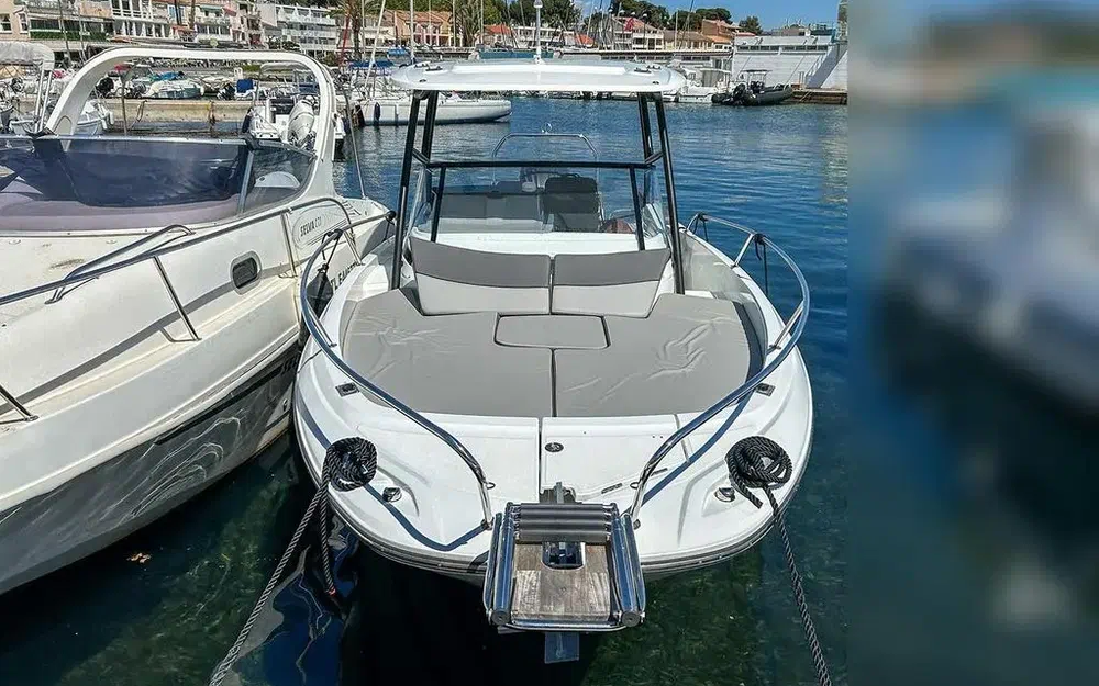 slider 29 Jeanneau Cap Camarat 7.5 WA