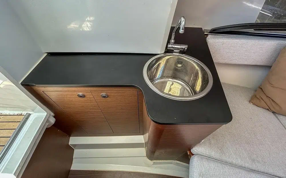 slider 6 Jeanneau Cap Camarat 7.5 WA