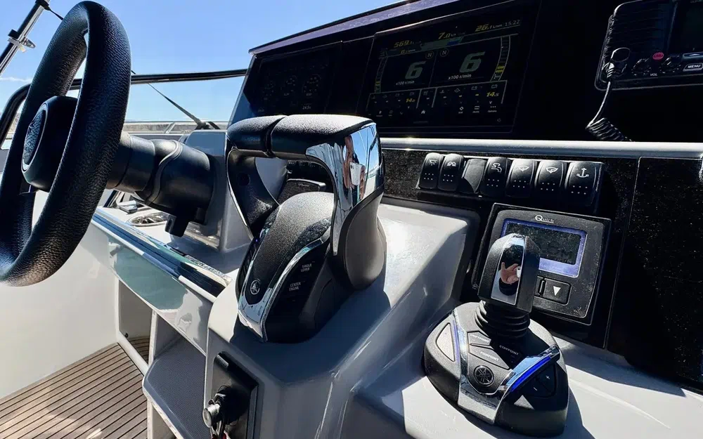 slider 21 Jeanneau Cap Camarat 10.5 WACap Camarat 10.5 Wa Serie 2