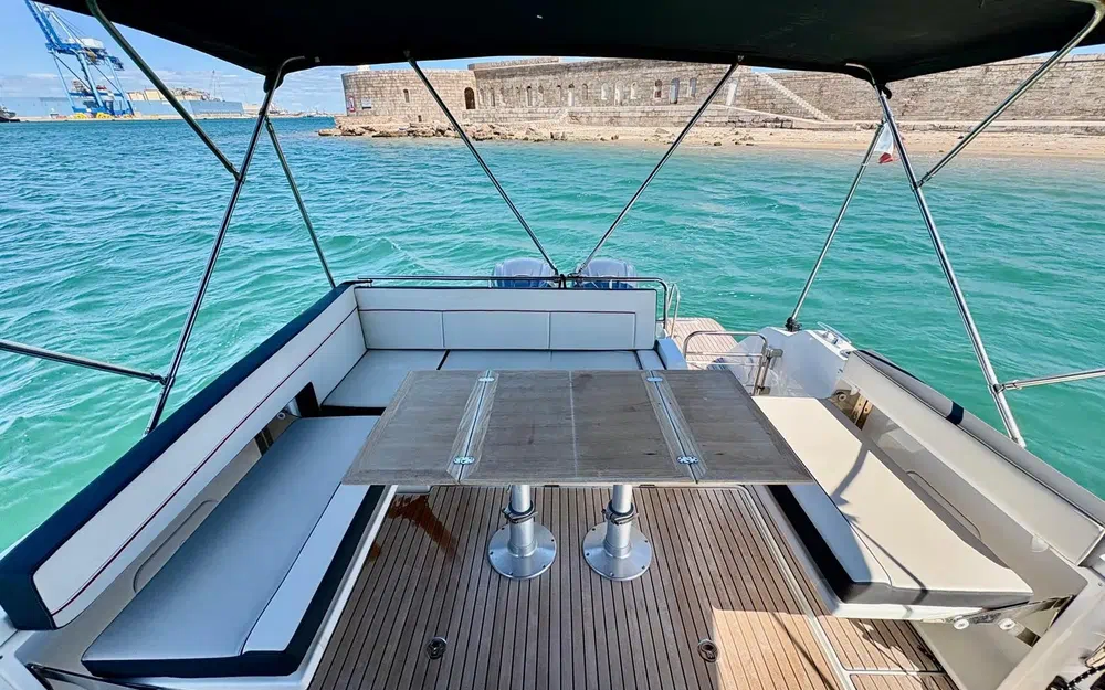 slider 25 Jeanneau Cap Camarat 10.5 WA