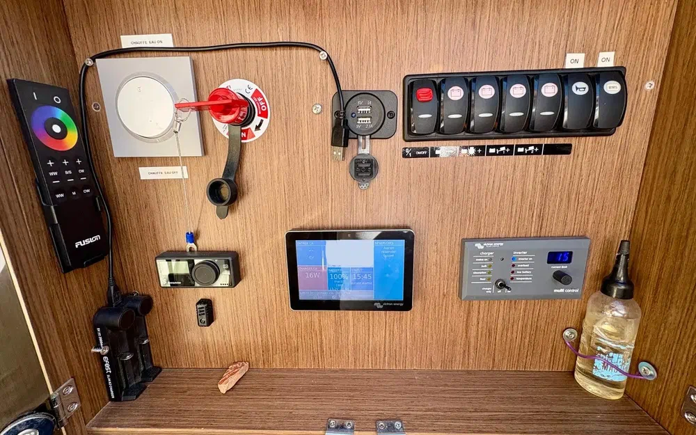 slider 32 Jeanneau Cap Camarat 10.5 WACap Camarat 10.5 Wa Serie 2