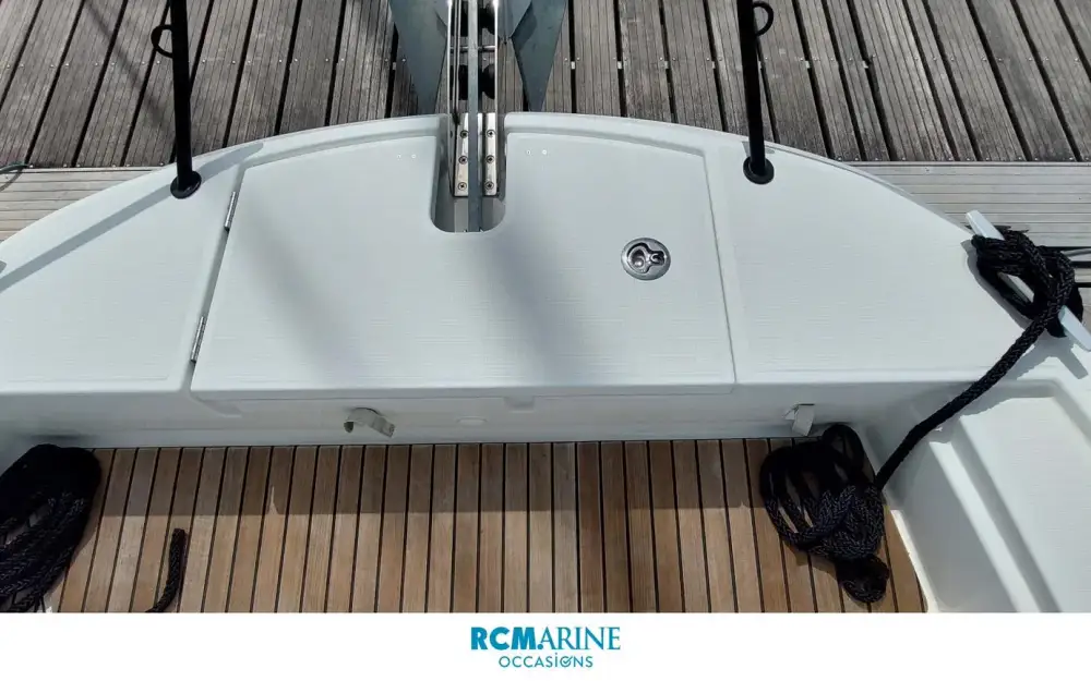slider 4 Beneteau Flyer 9 Sundeck