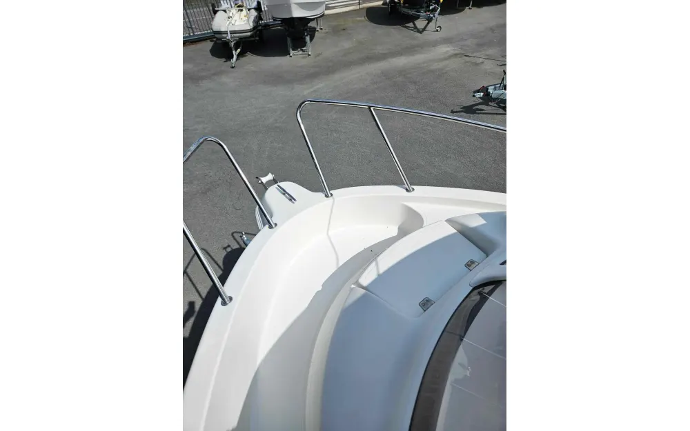 slider 7 Quicksilver  500 Pilothouse