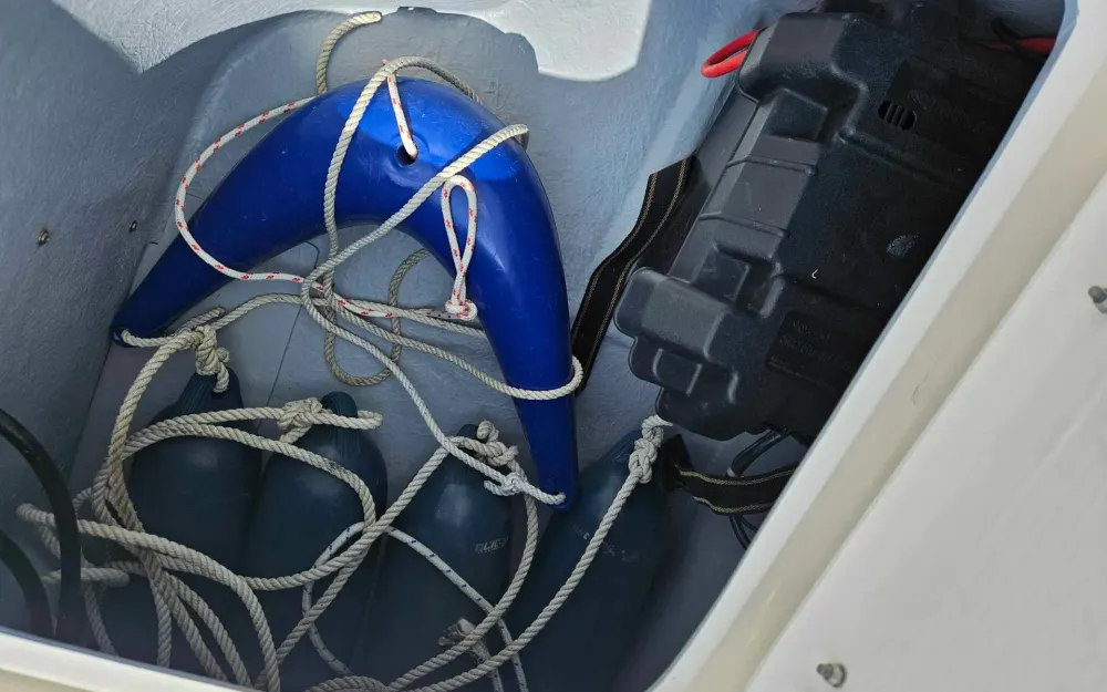slider 10 Quicksilver  500 Pilothouse