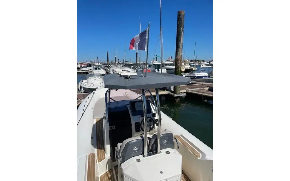 slider 11 Capelli Tempest 1000