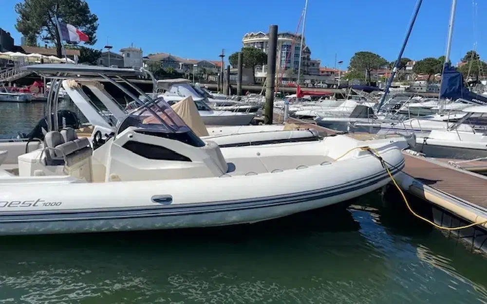 slider 4 Capelli Tempest 1000