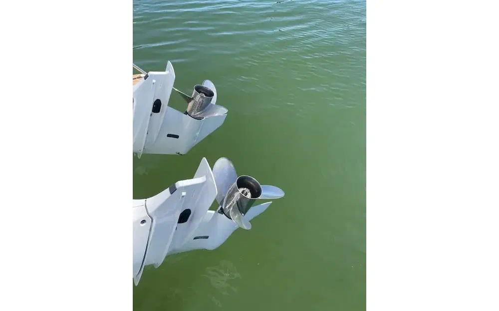 slider 16 Capelli Tempest 1000