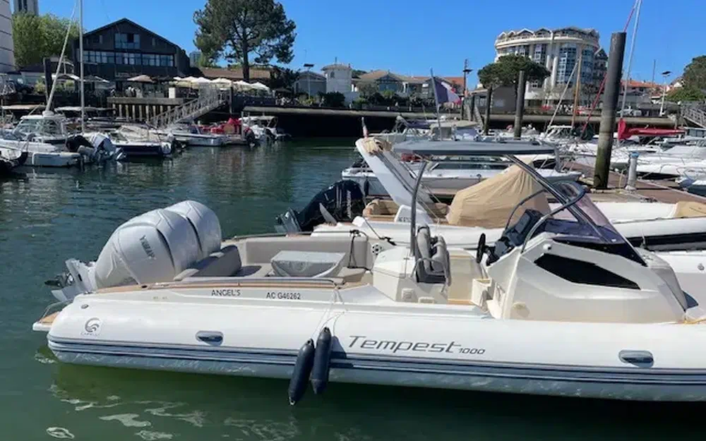 slider 0 Capelli Tempest 1000