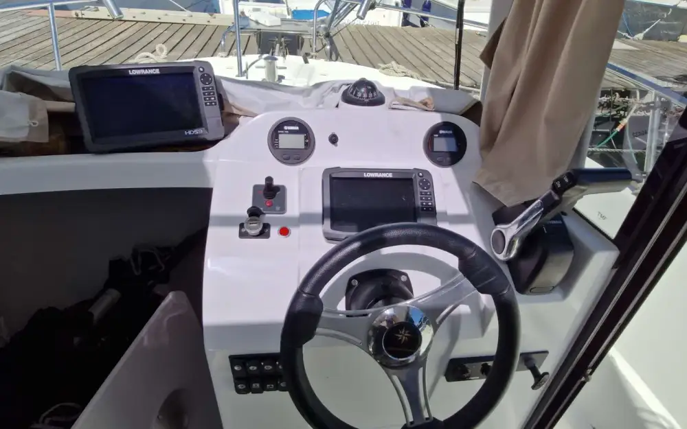 slider 13 Jeanneau Merry Fisher 695