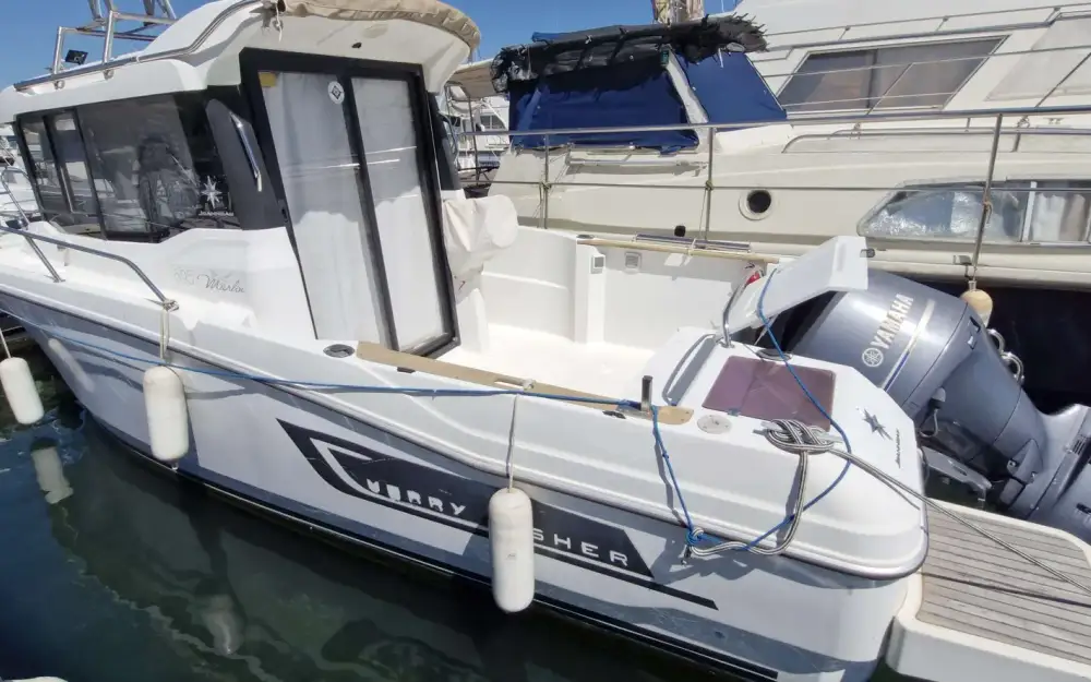 slider 1 Jeanneau Merry Fisher 695
