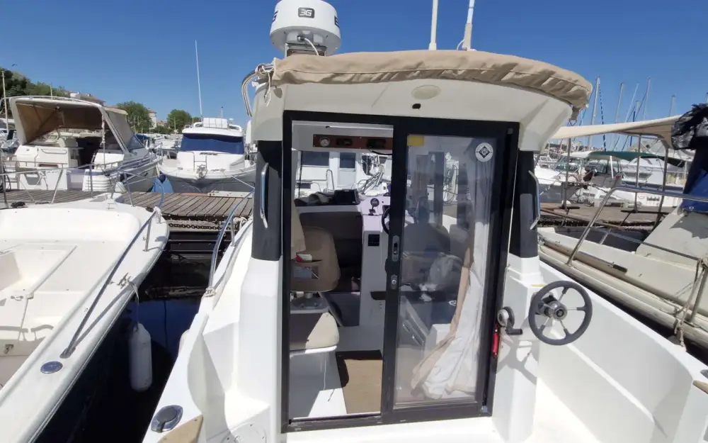 slider 5 Jeanneau Merry Fisher 695
