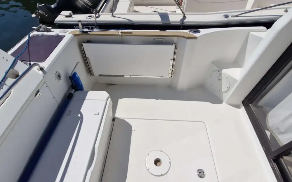 slider 6 Jeanneau Merry Fisher 695