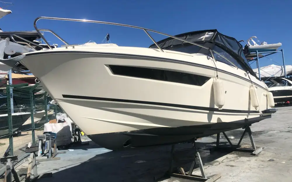 slider 0 Parker  750 Day Cruiser