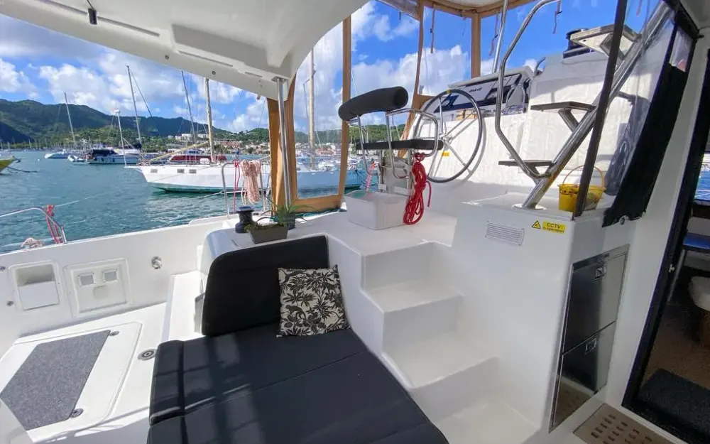 slider 14 Lagoon  42