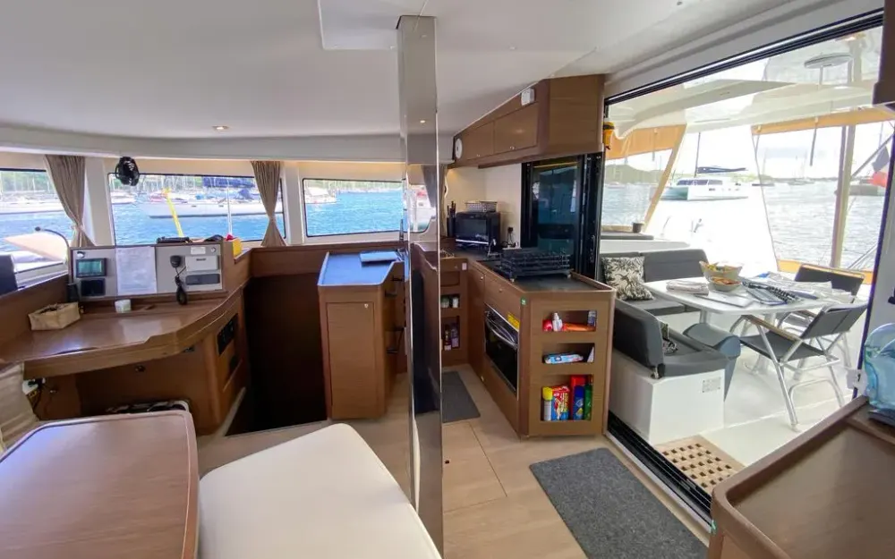 slider 23 Lagoon  42 - null