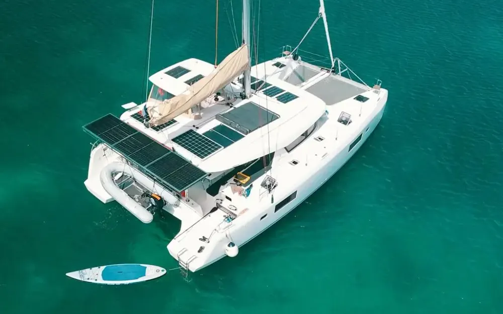 slider 5 Lagoon  42 - null