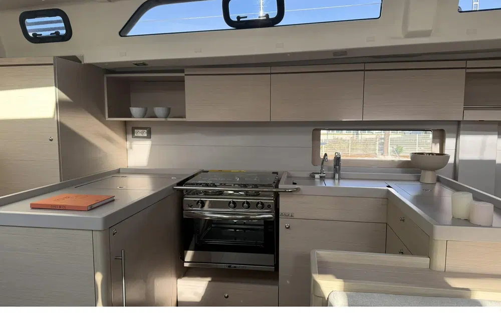 slider 14 Beneteau Oceanis 51.1