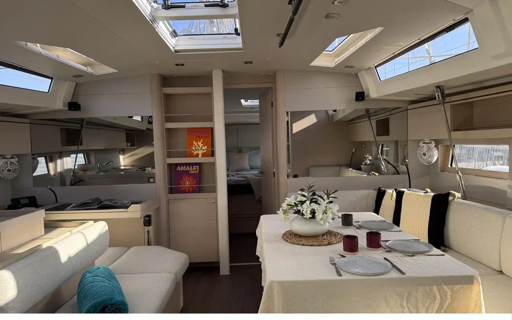 slider 8 Beneteau Oceanis 51.1
