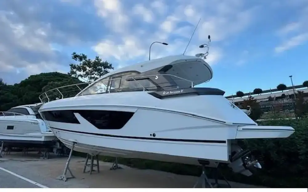 slider 1 Beneteau Gran Turismo 41
