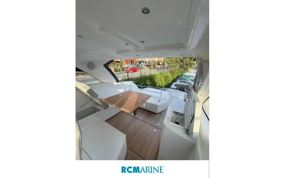 slider 4 Beneteau Gran Turismo 41