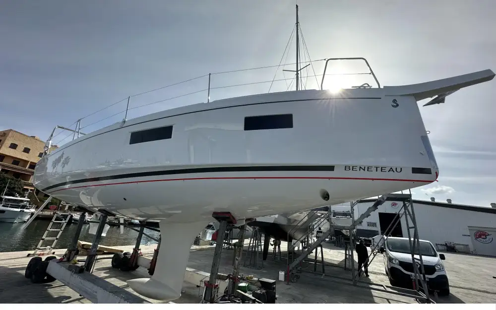 slider 1 Beneteau Oceanis 34.1