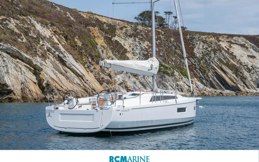 slider 0 Beneteau Oceanis 37.1