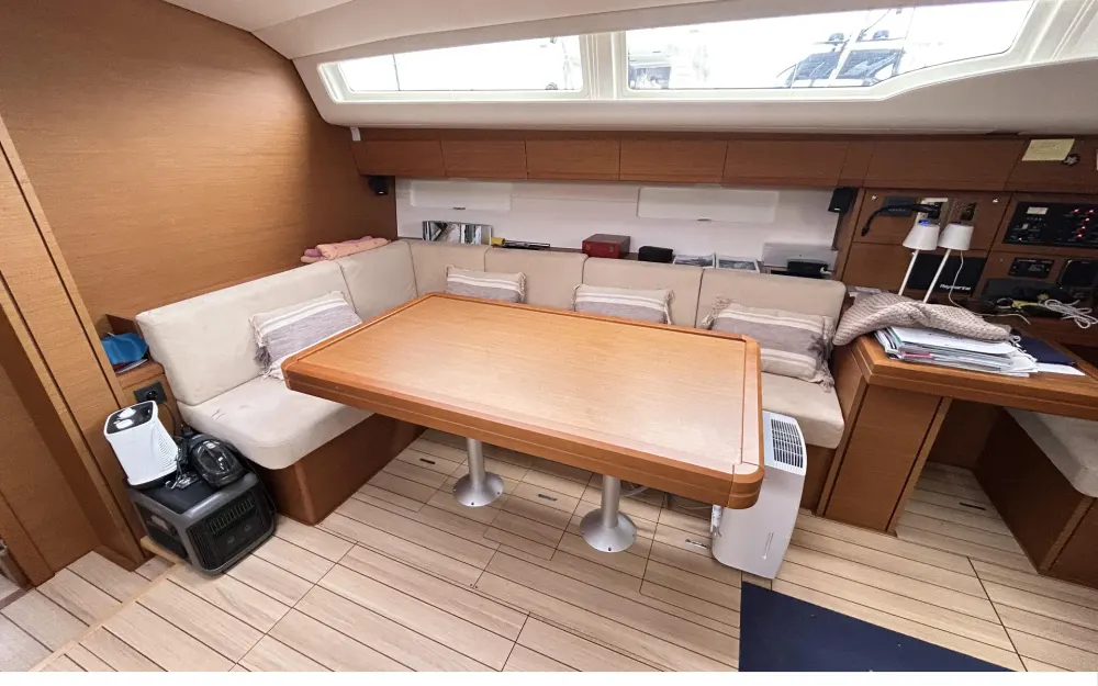 slider 31 Jeanneau  54
