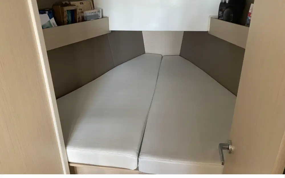 slider 11 Beneteau Oceanis 30.1