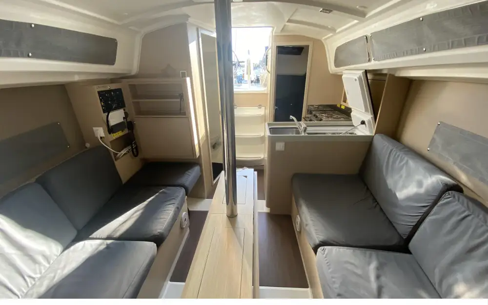 slider 12 Beneteau Oceanis 30.1