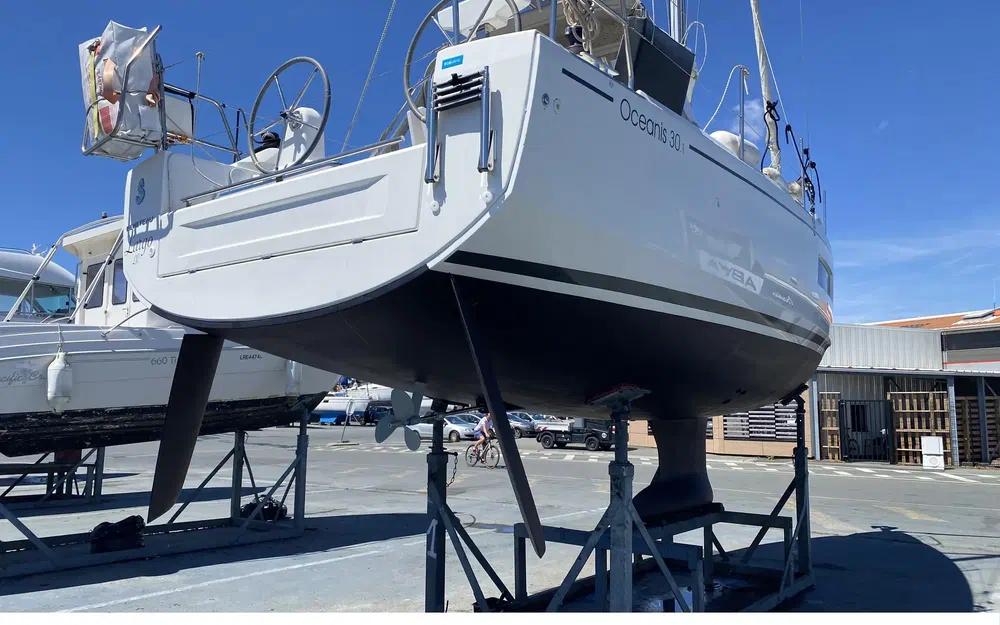 slider 16 Beneteau Oceanis 30.1