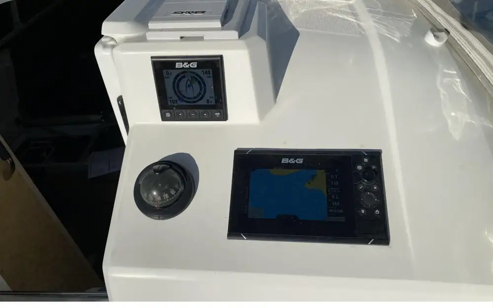 slider 6 Beneteau Oceanis 30.1