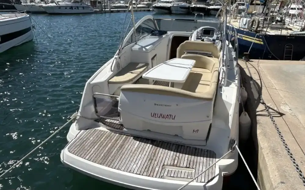 slider 10 Beneteau Monte Carlo 27