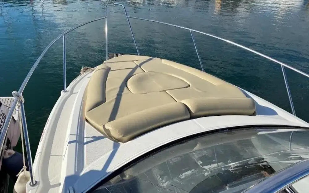 slider 4 Beneteau Monte Carlo 27