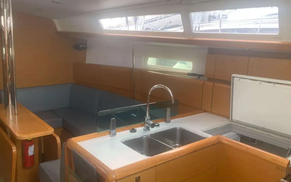 slider 14 Jeanneau Sun Odyssey 389
