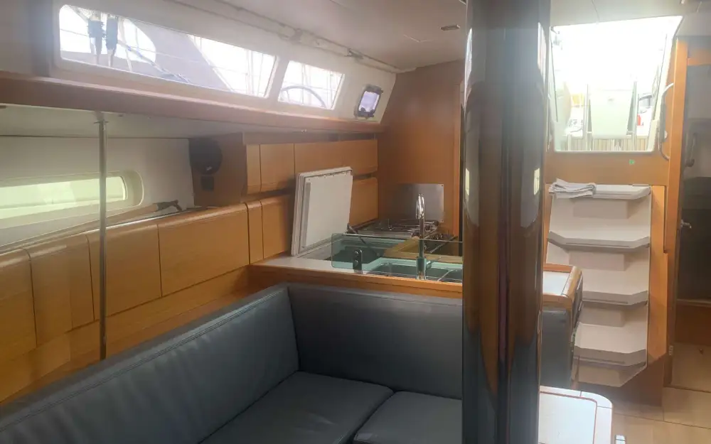slider 17 Jeanneau Sun Odyssey 389