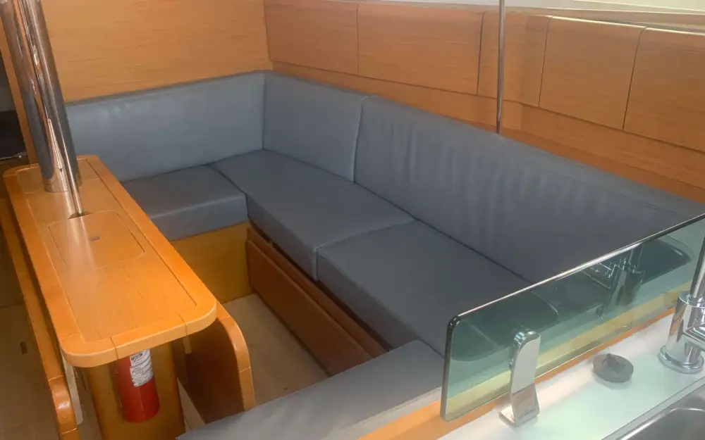 slider 20 Jeanneau Sun Odyssey 389