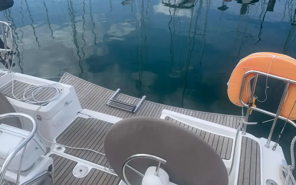 slider 2 Jeanneau Sun Odyssey 389