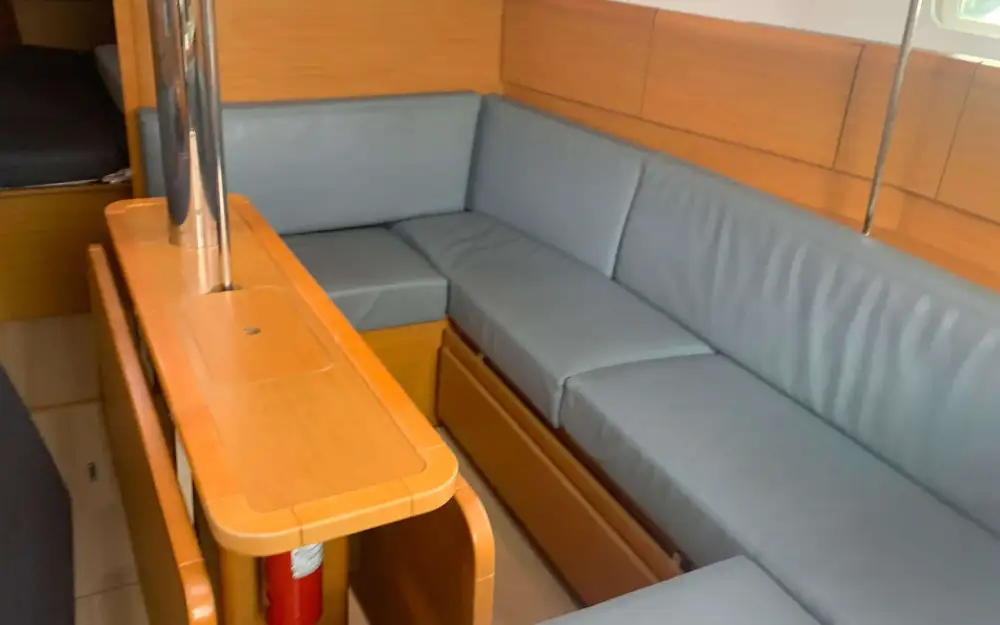 slider 31 Jeanneau Sun Odyssey 389