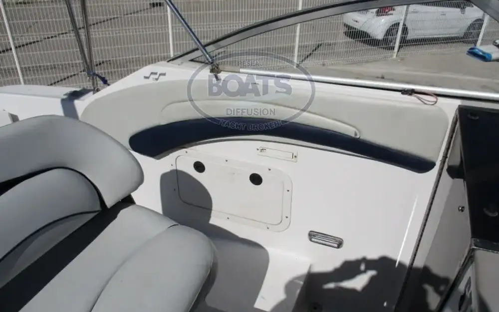 slider 6 Four Winns Vista 238