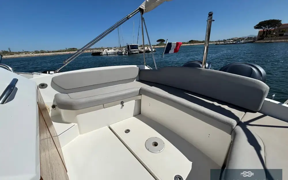 slider 15 Beneteau Flyer 850 Sun Deck