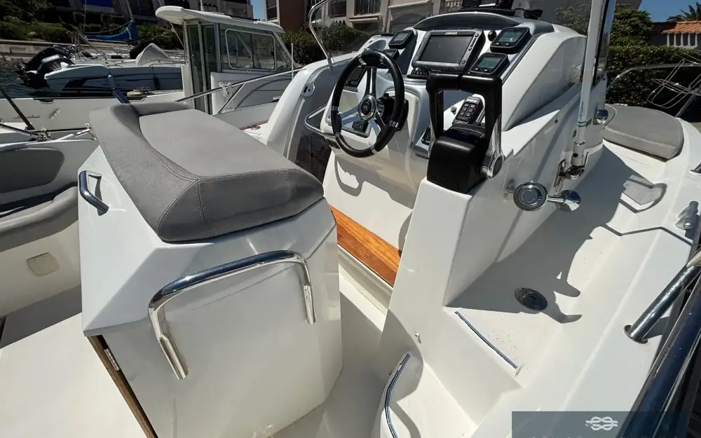 slider 19 Beneteau Flyer 850 Sun Deck