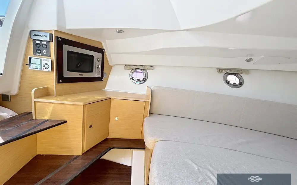 slider 21 Beneteau Flyer 850 Sun Deck