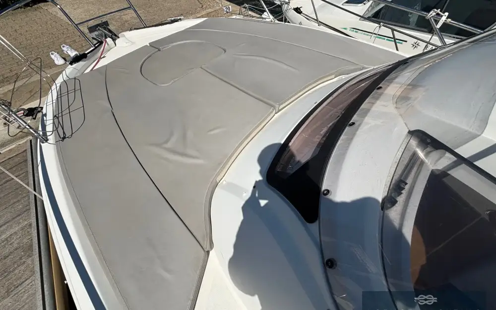 slider 2 Beneteau Flyer 850 Sun Deck