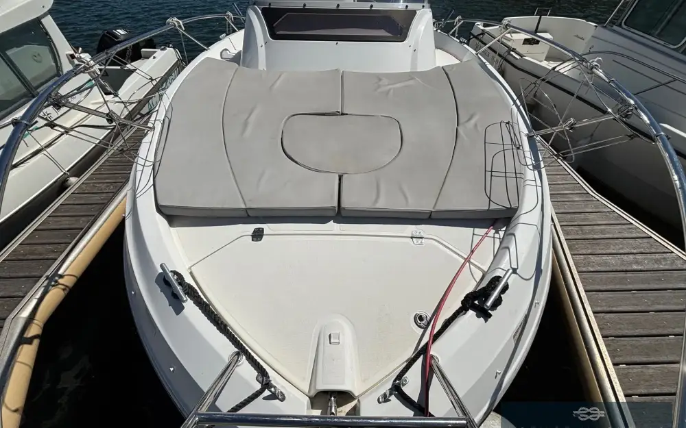 slider 4 Beneteau Flyer 850 Sun Deck