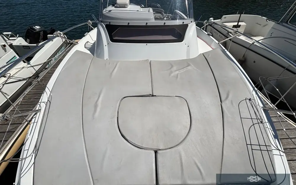 slider 5 Beneteau Flyer 850 Sun Deck
