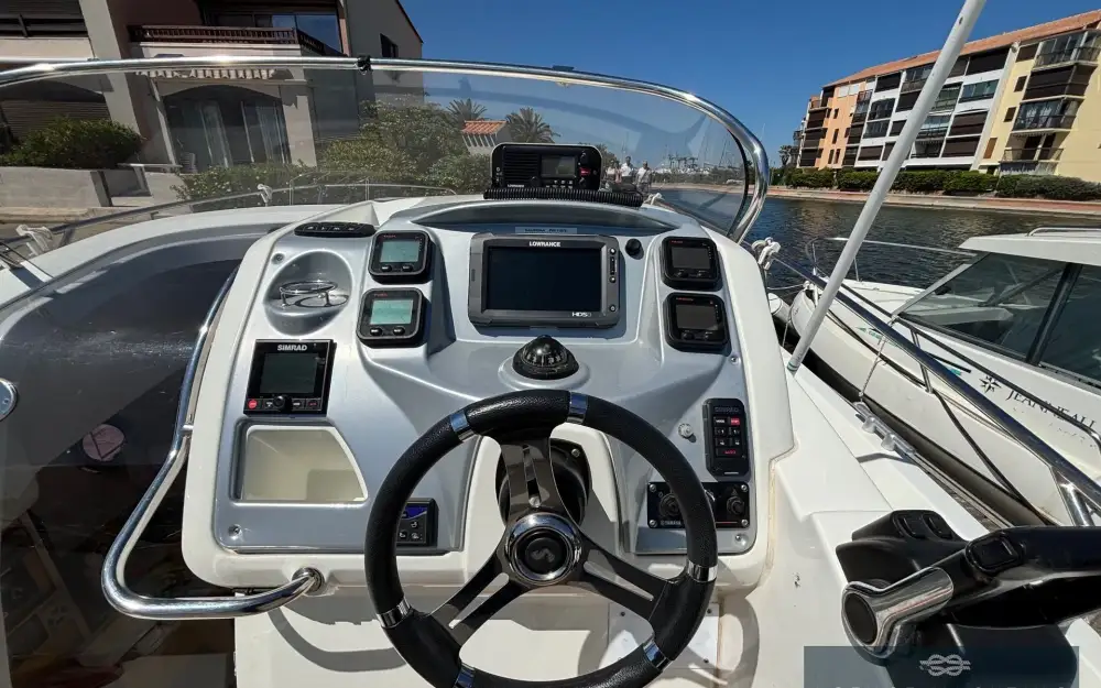 slider 8 Beneteau Flyer 850 Sun Deck
