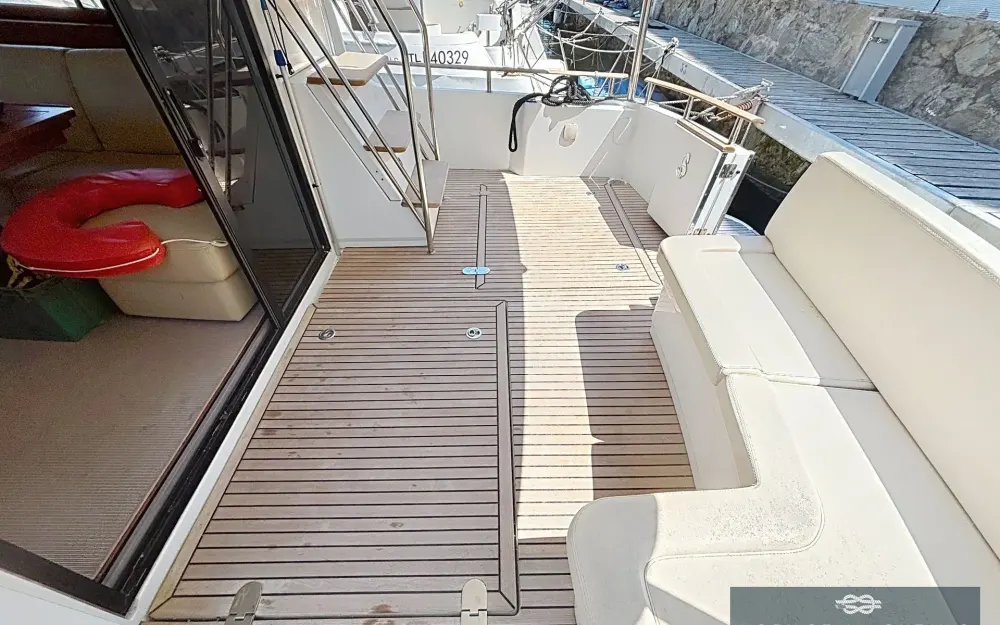 slider 19 Beneteau Swift Trawler 44