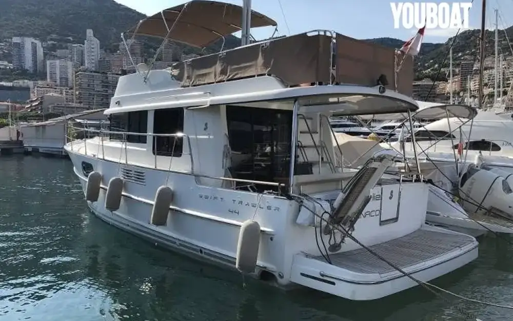 slider 2 Beneteau Swift Trawler 44
