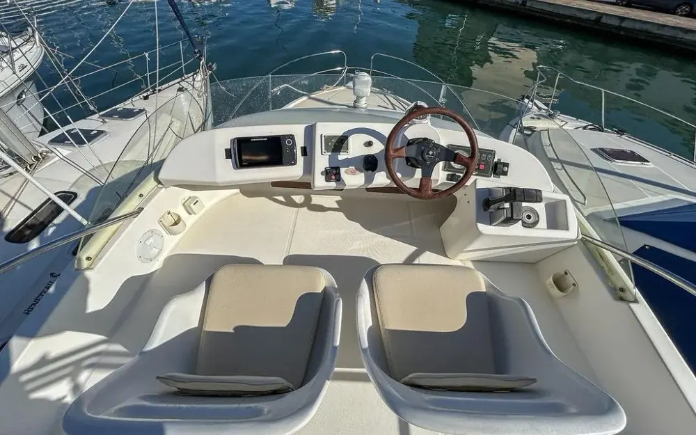 slider 10 Jeanneau Merry Fisher 925